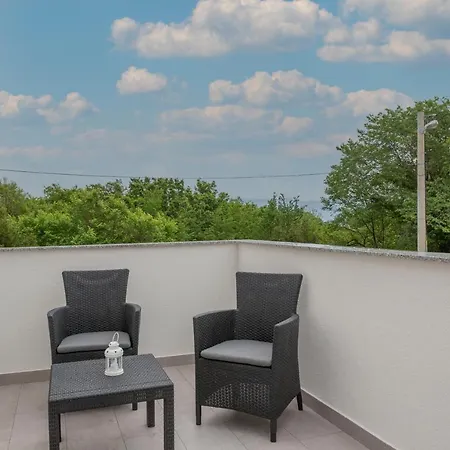 Apartament Marija 218 *