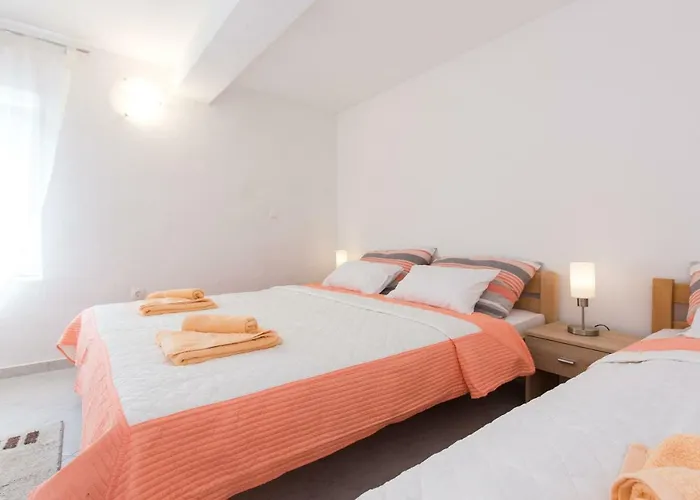 Apartamento Marija 218 *